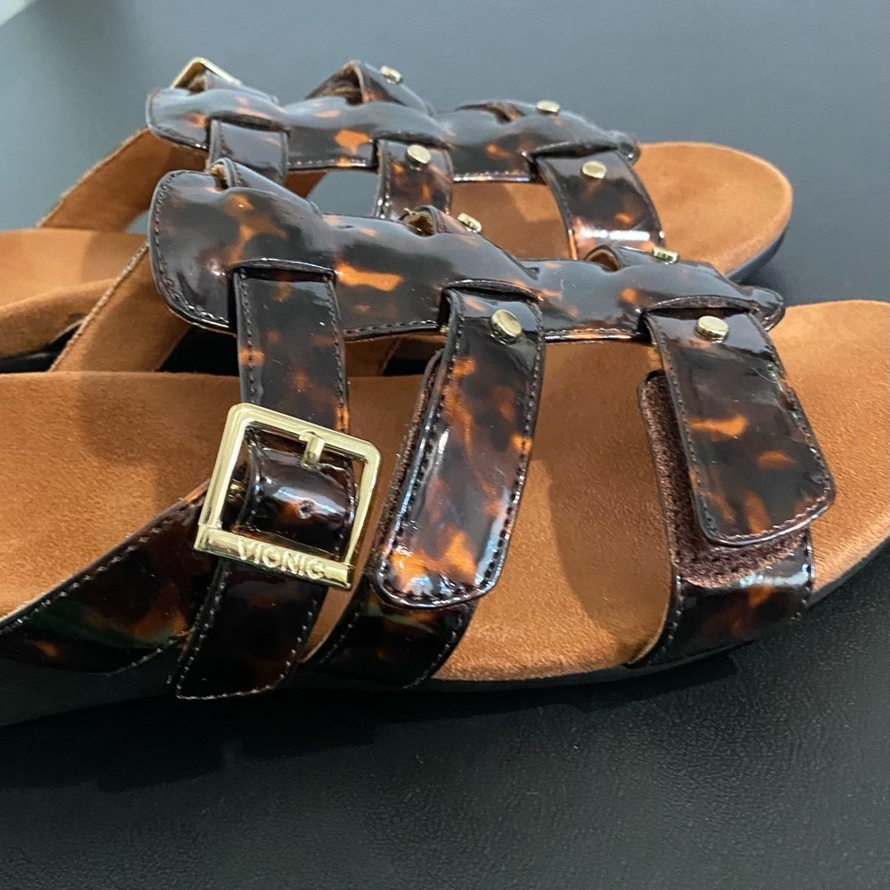 New Vionic Radia Wedge Heel Sandals Size 10 Tortoise Shell Black Brown Ajustable - Picture 9 of 13